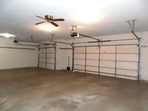 Exterior - 4252 Waltham Rd, Roscoe, IL 61073 photo 5 of 7