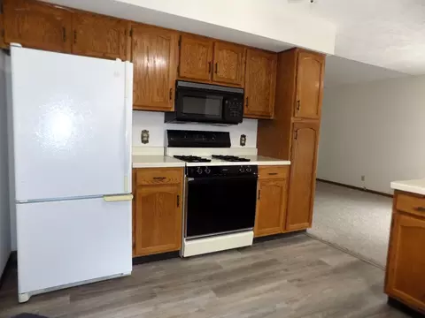 Kitchen - 4252 Waltham Rd, Roscoe, IL 61073 photo 7 of 8