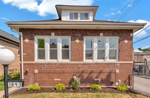 7843 S Clyde Ave, Chicago, IL 60649