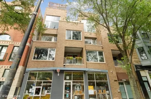 1750 W Division St #202, Chicago, IL 60622