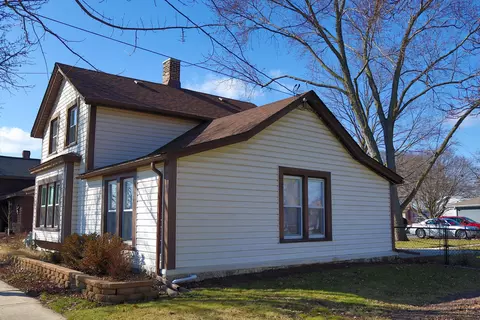 Exterior - 10836 Front St, Mokena, IL 60448 photo 4 of 14