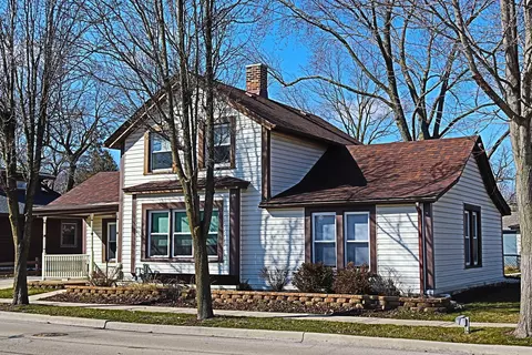 Exterior - 10836 Front St, Mokena, IL 60448 photo 3 of 14