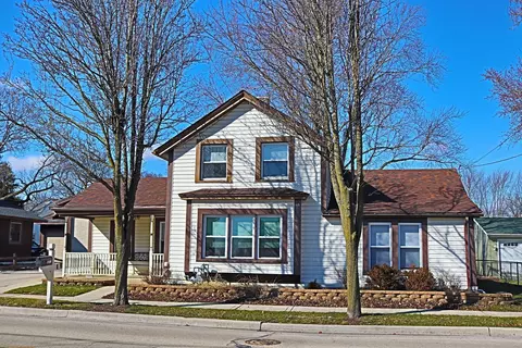 Exterior - 10836 Front St, Mokena, IL 60448 photo 2 of 14