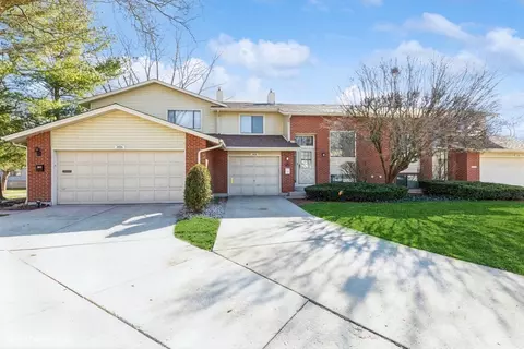 3434 Golfview Dr, Hazel Crest, IL 60429