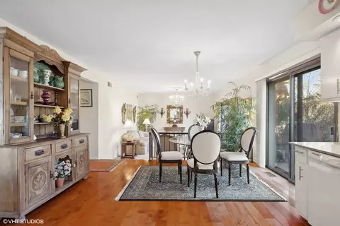 Dining - 8129 Kathryn Ct, Burr Ridge, IL 60527 photo 2 of 2