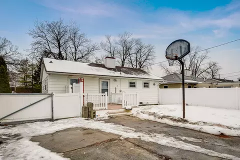 Exterior - 2925 S 13th Ave, Broadview, IL 60155 photo 7 of 15