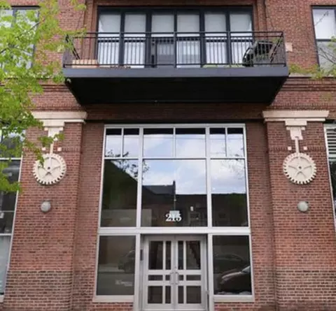 215 N Aberdeen St #312A, Chicago, IL 60607