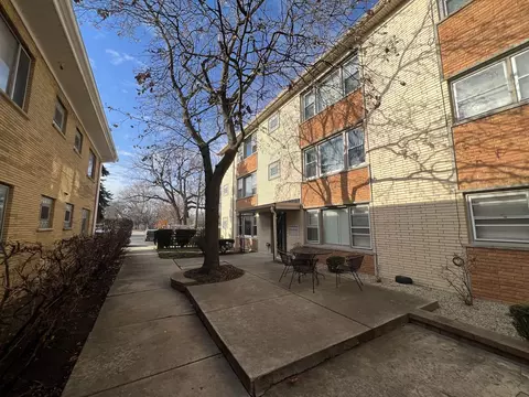 Exterior - 3517 Harlem Ave #1C, Berwyn, IL 60402 photo 3 of 5