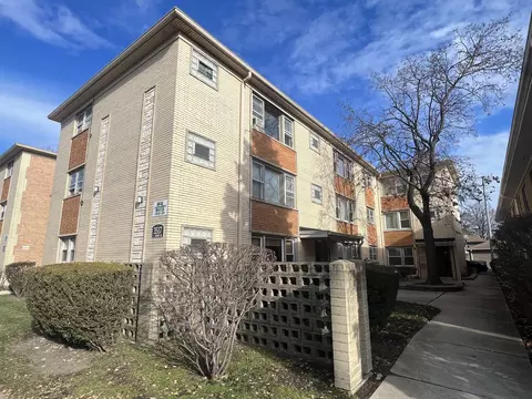 3517 Harlem Ave #1C, Berwyn, IL 60402