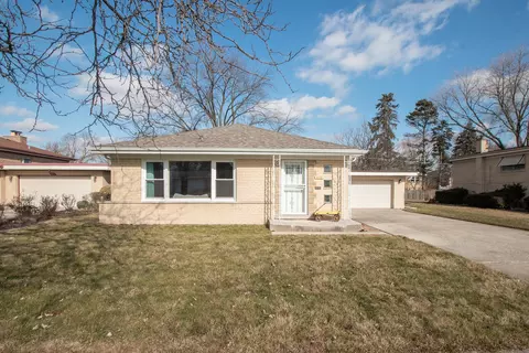 912 E 166th Pl, South Holland, IL 60473