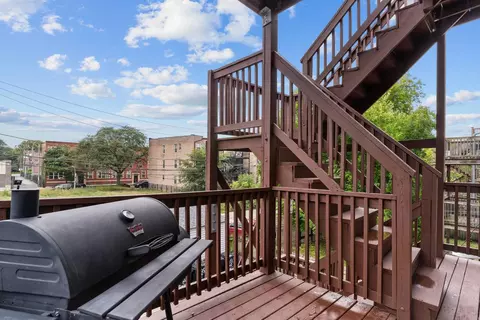 Exterior - 735 E 50th St #3, Chicago, IL 60615 photo 4 of 5