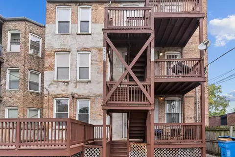 Exterior - 735 E 50th St #3, Chicago, IL 60615 photo 5 of 5
