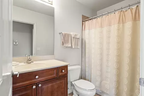 255 E Liberty Dr #604-2, Wheaton, IL 60187 photo 9