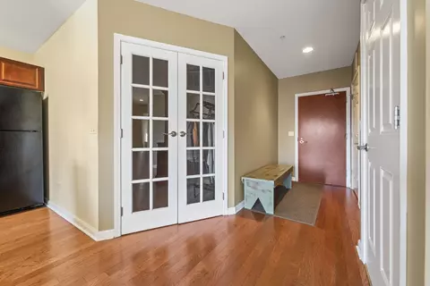 255 E Liberty Dr #604-2, Wheaton, IL 60187 photo 14