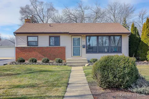 202 Bonnie Brae Ave, Itasca, IL 60143