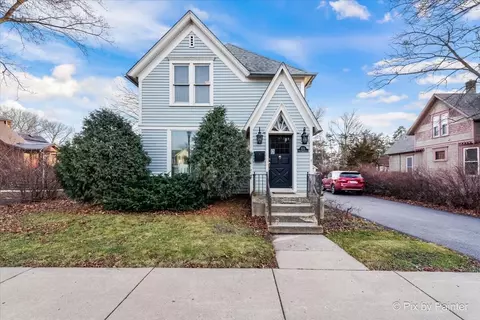 605 W Main St, West Dundee, IL 60118