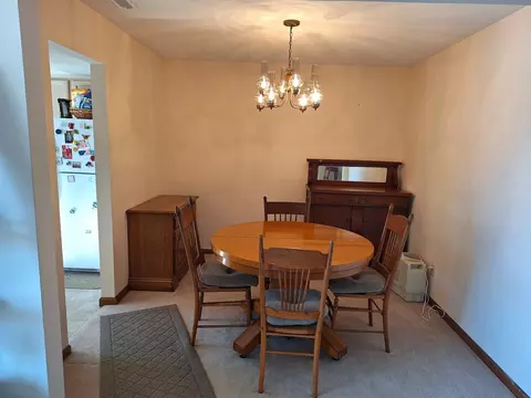 601 N Main St #3S, Normal, IL 61761 photo 6