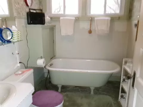 Bath - 147 Walnut St, Seneca, IL 61360 photo 2 of 2