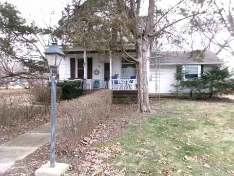 147 Walnut St, Seneca, IL 61360