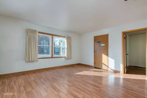 Living - 506 7th St, Mazon, IL 60444 photo 1 of 2