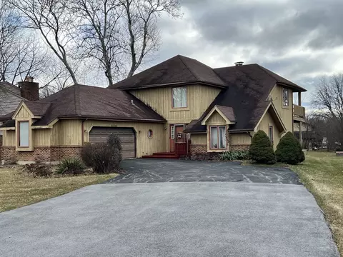 20845 London Dr, Olympia Fields, IL 60461