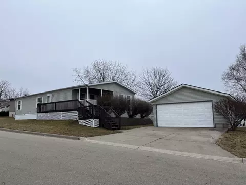 5140 Rockberry Rd, Loves Park, IL 61111