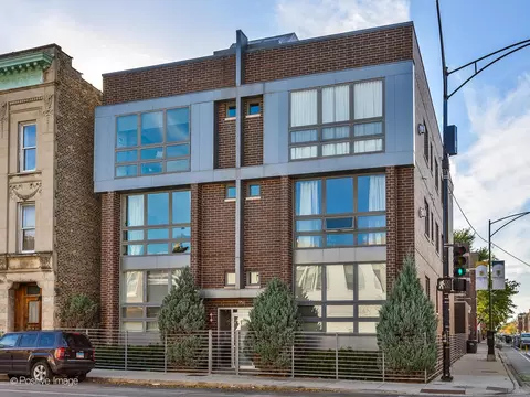 956 N Noble St #2N, Chicago, IL 60642
