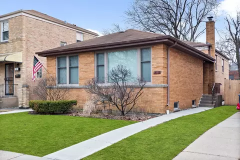 3111 W Jarlath St, Chicago, IL 60645