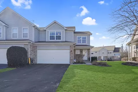 1557 Tuppeny Ct, Roselle, IL 60172