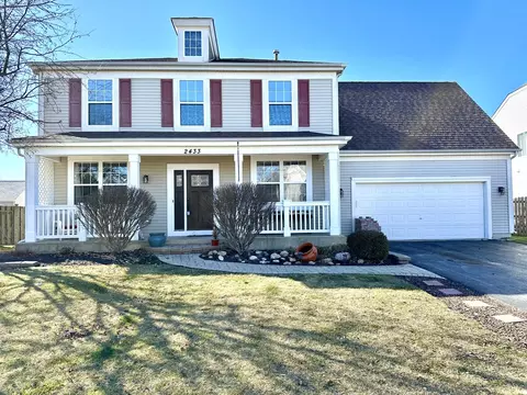 2433 Geneva Ln, Montgomery, IL 60538
