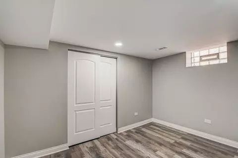 Bedroom - 10905 S Lowe Ave, Chicago, IL 60628 photo 2 of 2