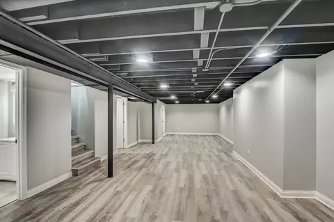 Entry Way - 10905 S Lowe Ave, Chicago, IL 60628 photo 1 of 1