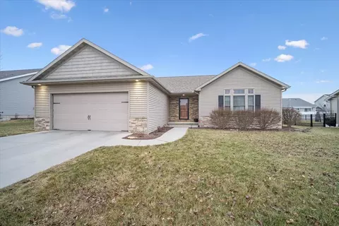 2432 Corinth Ln, Normal, IL 61761