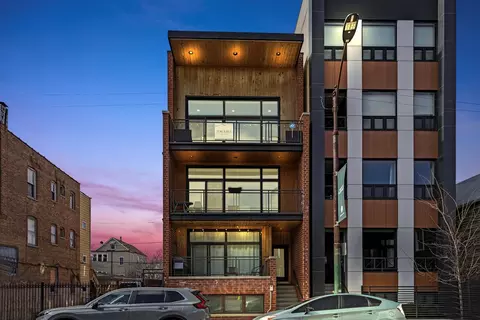 1732 N California Ave #3, Chicago, IL 60647