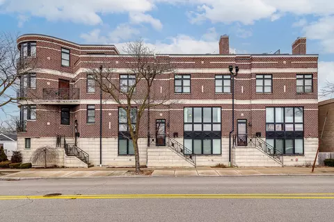 241 N Northwest Hwy, Park Ridge, IL 60068