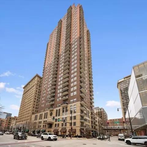 41 E 8th St #1606, Chicago, IL 60605