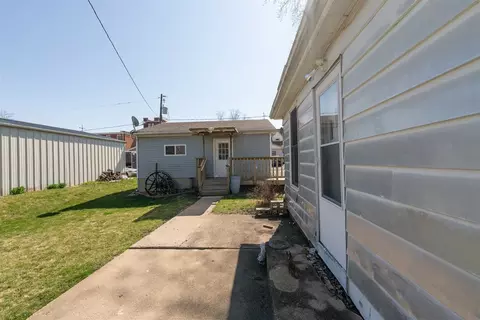 305 E Douglas St, Carlock, IL 61725 photo 37
