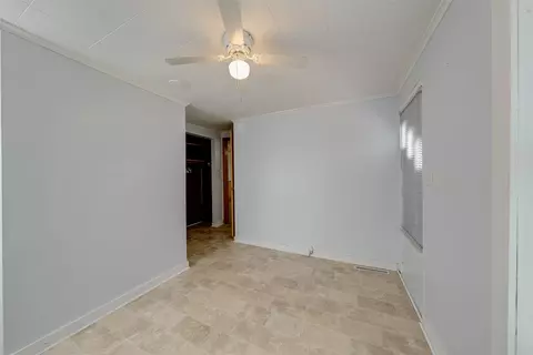 305 E Douglas St, Carlock, IL 61725 photo 9