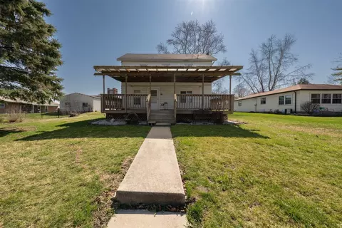 305 E Douglas St, Carlock, IL 61725 photo 31