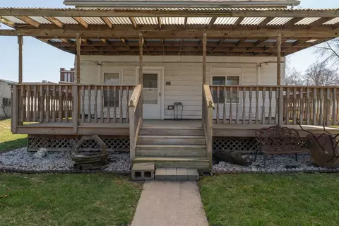 305 E Douglas St, Carlock, IL 61725 photo 32