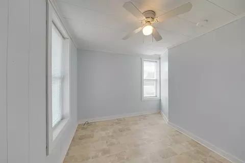 305 E Douglas St, Carlock, IL 61725 photo 8