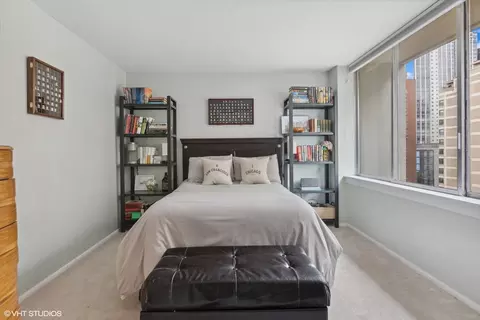 Bedroom - 1 E Schiller St #11A, Chicago, IL 60610 photo 3 of 3
