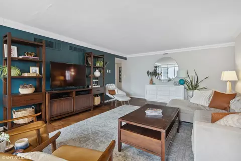 Living - 1 E Schiller St #11A, Chicago, IL 60610 photo 3 of 5
