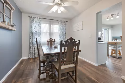 1191 Independence Dr, Bartlett, IL 60103 photo 5