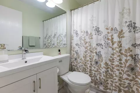 1191 Independence Dr, Bartlett, IL 60103 photo 18