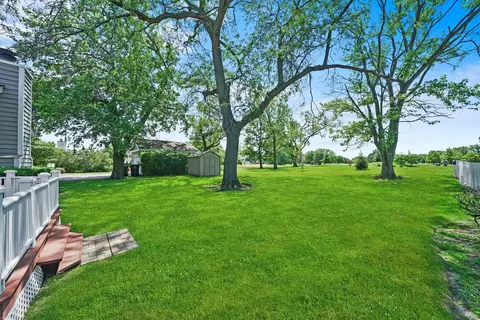 Exterior - 2525 Glenview Rd, Glenview, IL 60025 photo 5 of 13