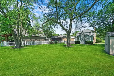 Exterior - 2525 Glenview Rd, Glenview, IL 60025 photo 8 of 13