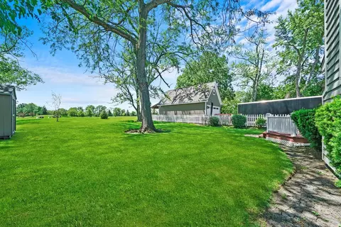 Exterior - 2525 Glenview Rd, Glenview, IL 60025 photo 7 of 13