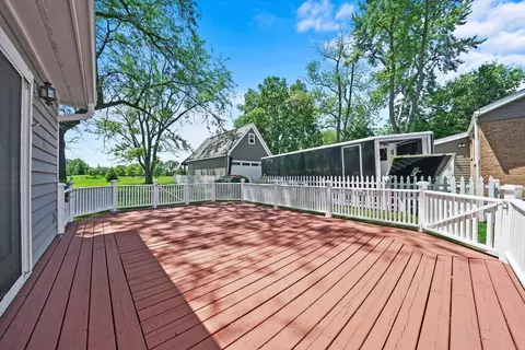 Exterior - 2525 Glenview Rd, Glenview, IL 60025 photo 4 of 13
