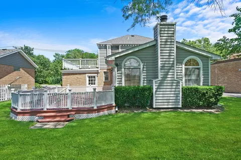 Exterior - 2525 Glenview Rd, Glenview, IL 60025 photo 6 of 13